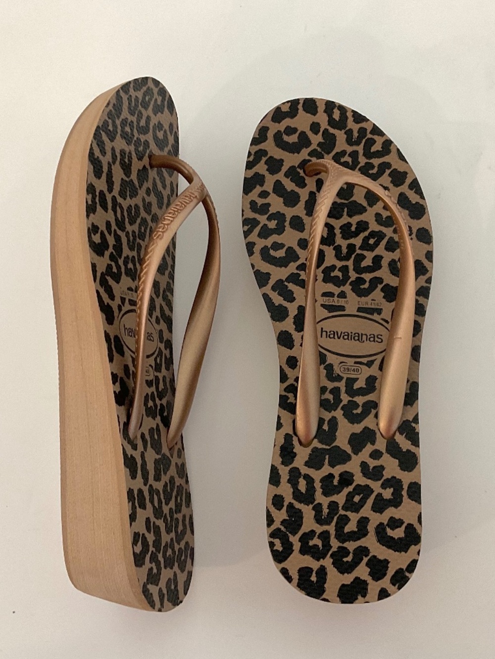 HAVAIANAS Wedged Leopard Thin Strap Flip Flips Size 9/10
